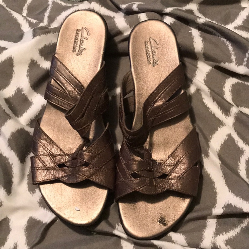 Metallic Clark’s bendables shoes